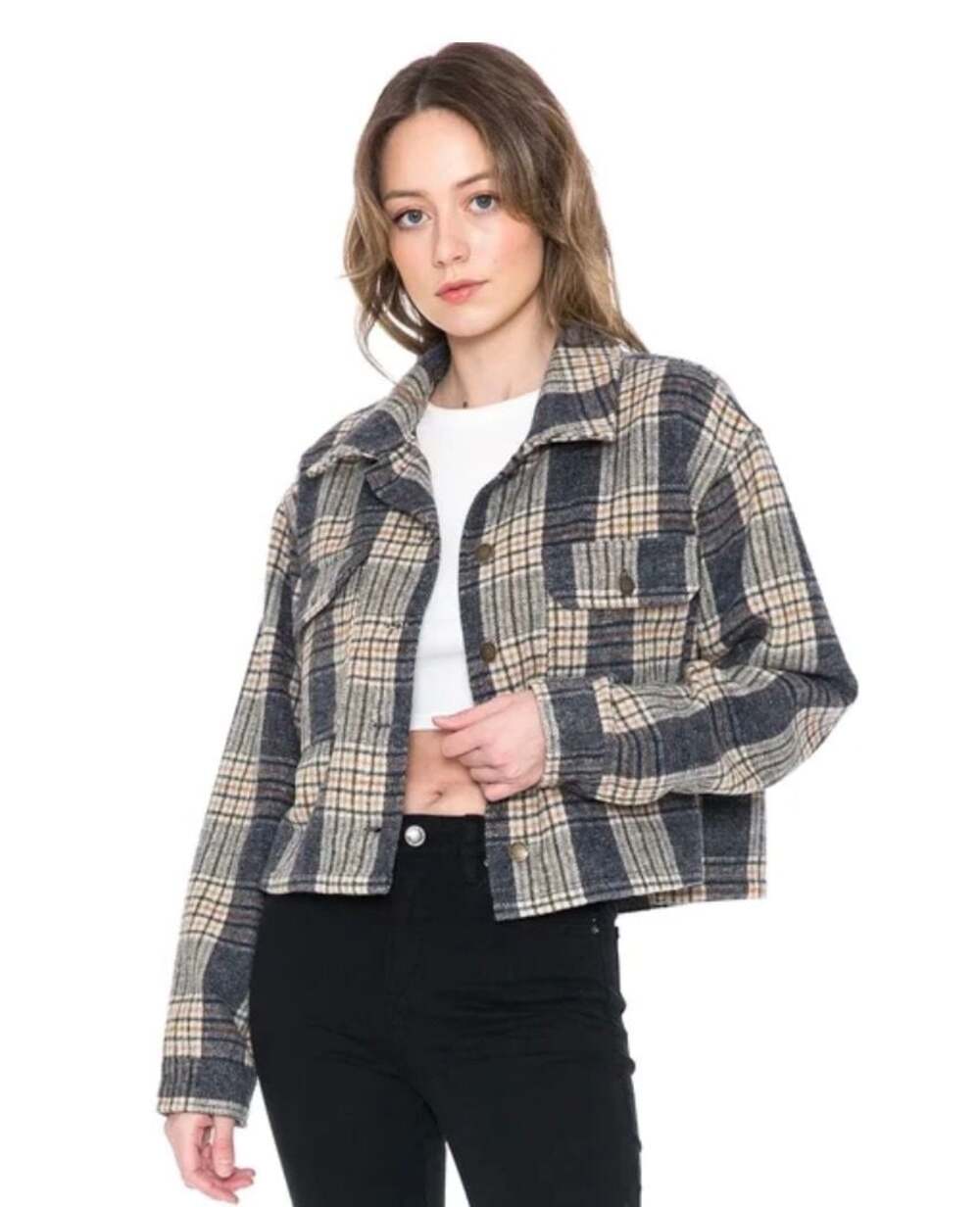 Cali 1850 Los Angeles Cropped Plaid Button-Up Shacket